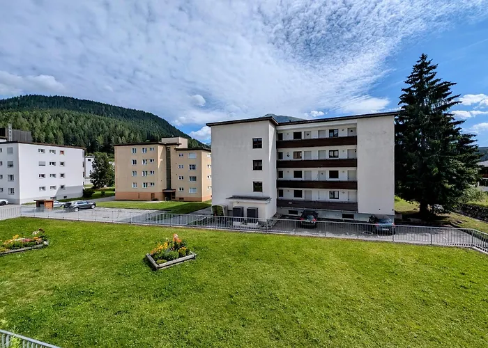 Sunny 3-bedroom With Balcony & Parking * Davos