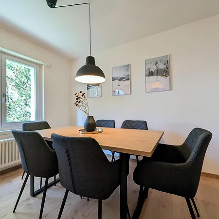 Apartament Sunny 3-bedroom With Balcony & Parking Davos
