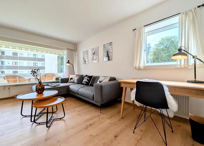 Apartament Sunny 3-bedroom With Balcony & Parking