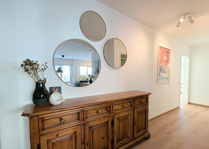 Sunny 3-bedroom With Balcony & Parking Apartament