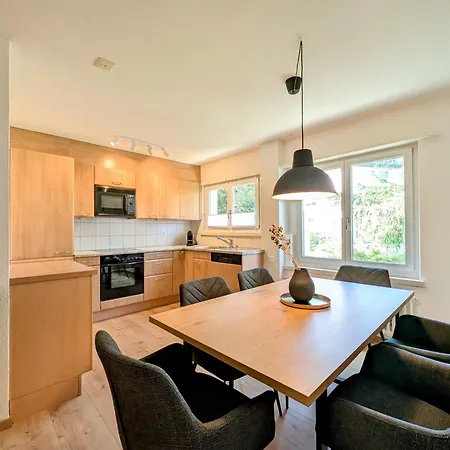 Sunny 3-bedroom With Balcony & Parking دافوس